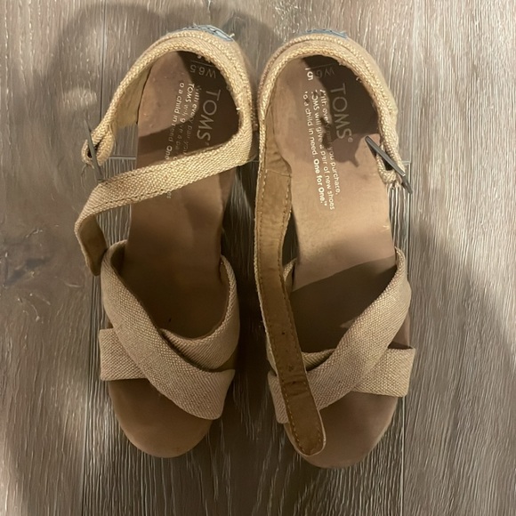 Neutral wedges - Picture 2 of 5